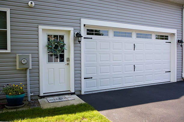 24/7 Emergency Garage Door Panel Replacement experts in Zimmerman, MN