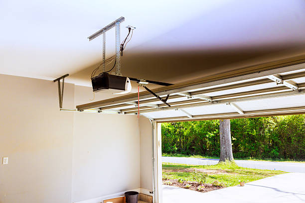 Top rated local Garage Door Panel Replacement specialists in Zimmerman, MN